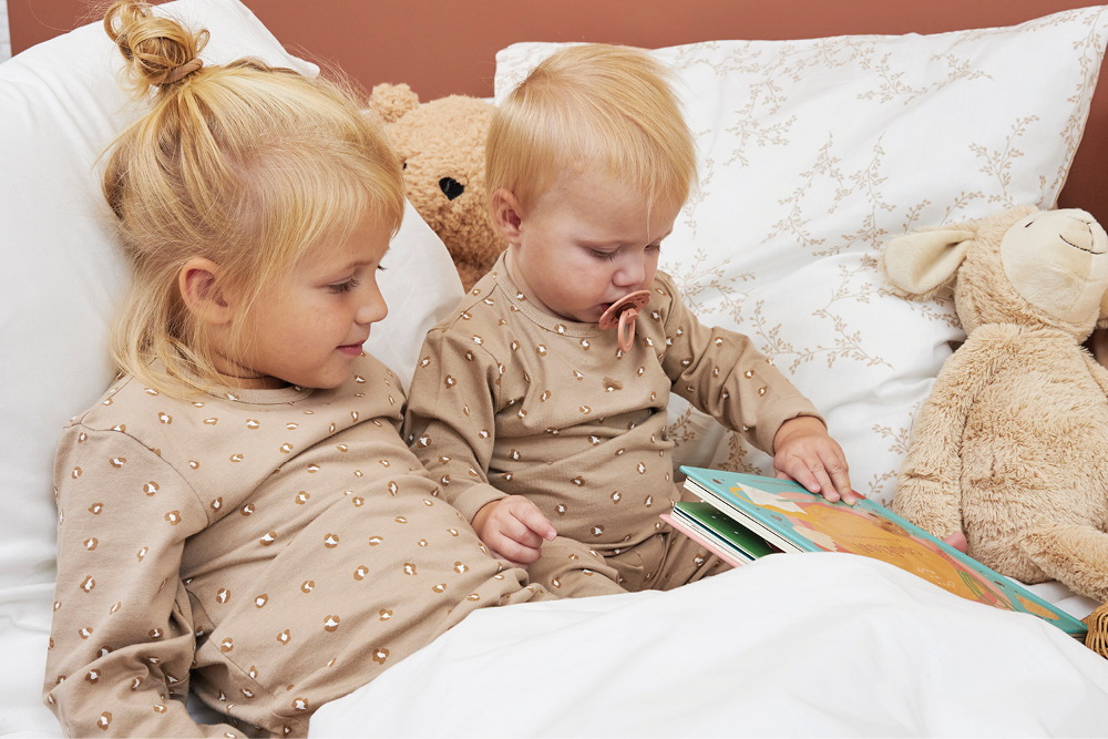 Child sales sleeping cot